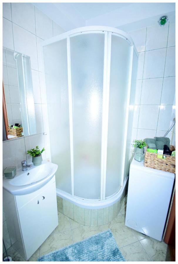 Color24 Apartament VI Stalowa Wola Luaran gambar