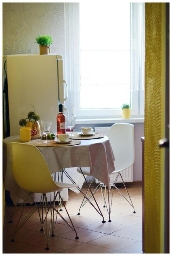 Color24 Apartament VI Stalowa Wola Luaran gambar